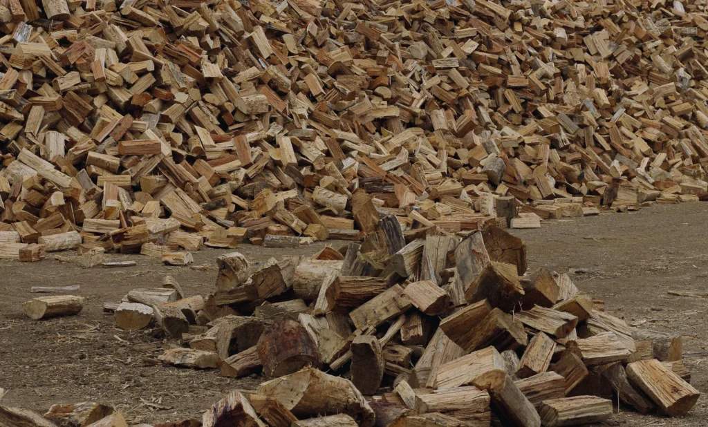 Hardwood firewood and landscaping logs supplied by RAMA Firewood, Diggers Rest